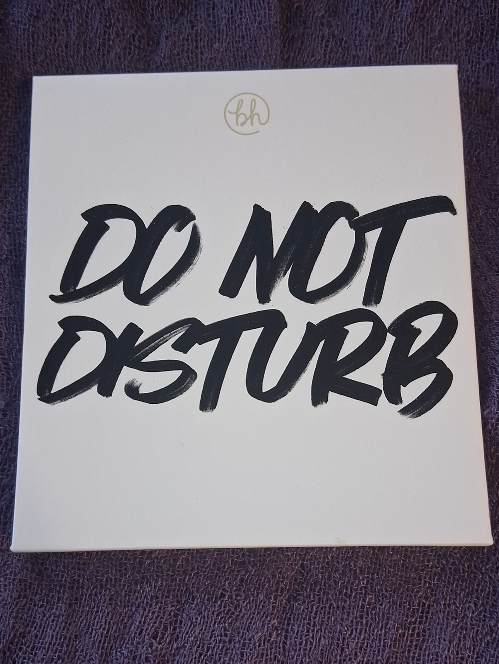 bh Cosmetics Do Not Disturb Eyeshadow Palette